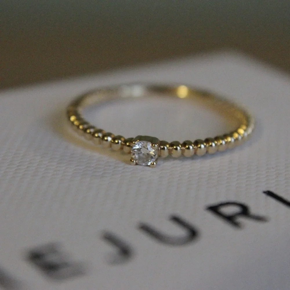 Mejuri Solid 14k Yellow Gold Beaded Diamond Solitaire Ring Size 6 - Picture 12 of 13